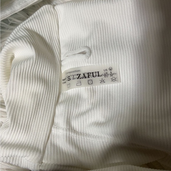 ZAFUL Ribbed Ruffle Cinched Ruched Bikini Top - White S - Picture 5 of 5